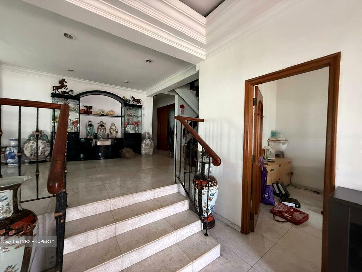 Golden Hill Estate (D19), Terrace #447273051